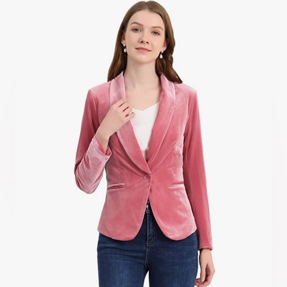 Jackets & Blazers - NWT pink shawl collar velvet blazer - Medium